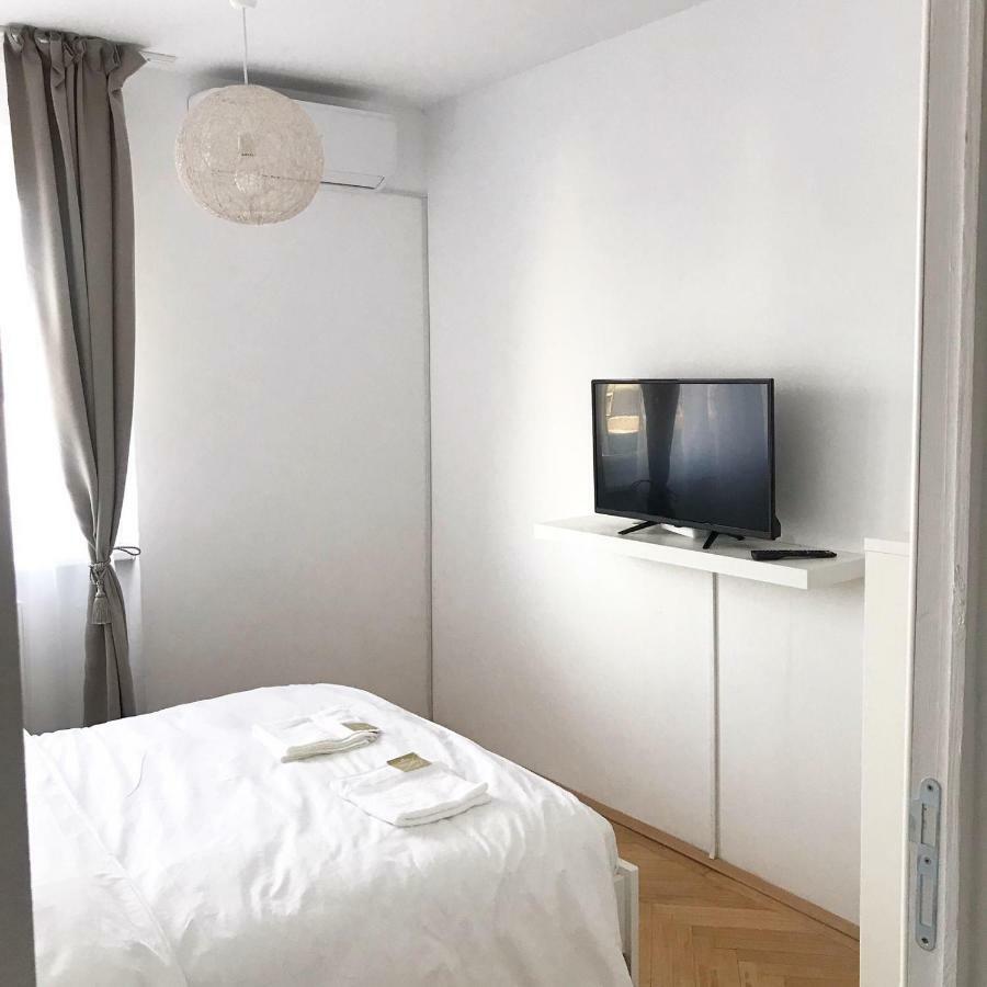 Ultracentral Apt With City Center View - Smart Tv - Ac Тимишоара Экстерьер фото